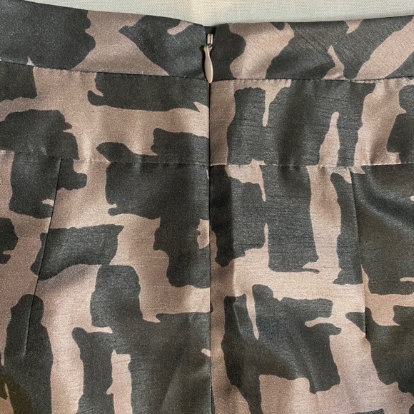 Banana Republic Pleated Pencil Skirt Size 0P - Picture 5 of 9